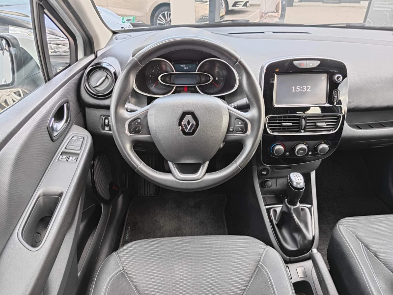 Renault Clio 1.5 DCi 75k.c., снимка 11 - Автомобили и джипове - 47280831