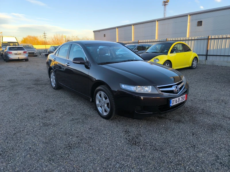 Honda Accord 2.0i-Vtec, снимка 2 - Автомобили и джипове - 48398271