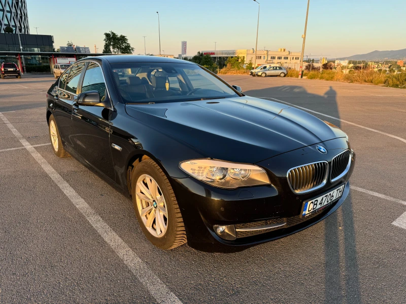 BMW 523 3.0i, снимка 4 - Автомобили и джипове - 48412606