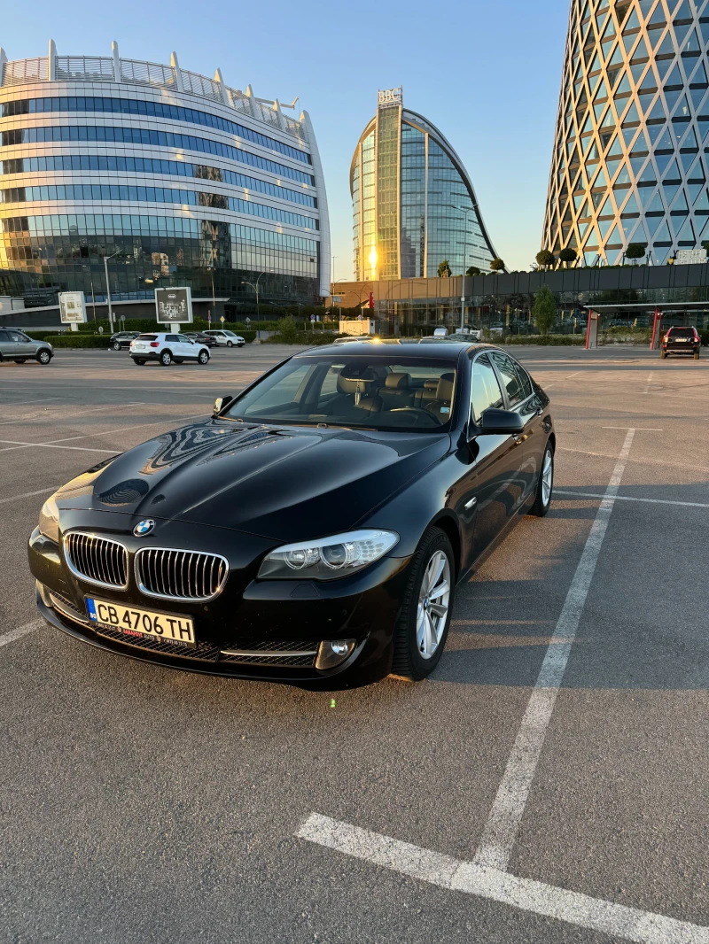 BMW 523 3.0i, снимка 1 - Автомобили и джипове - 48412606