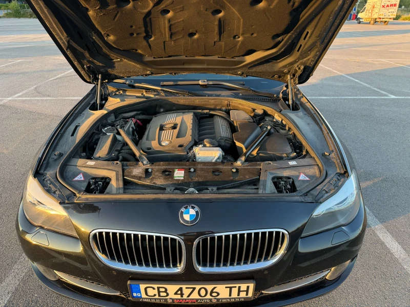 BMW 523 3.0i, снимка 13 - Автомобили и джипове - 48412606