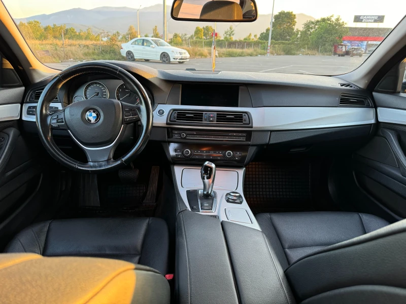 BMW 523 3.0i, снимка 12 - Автомобили и джипове - 48412606