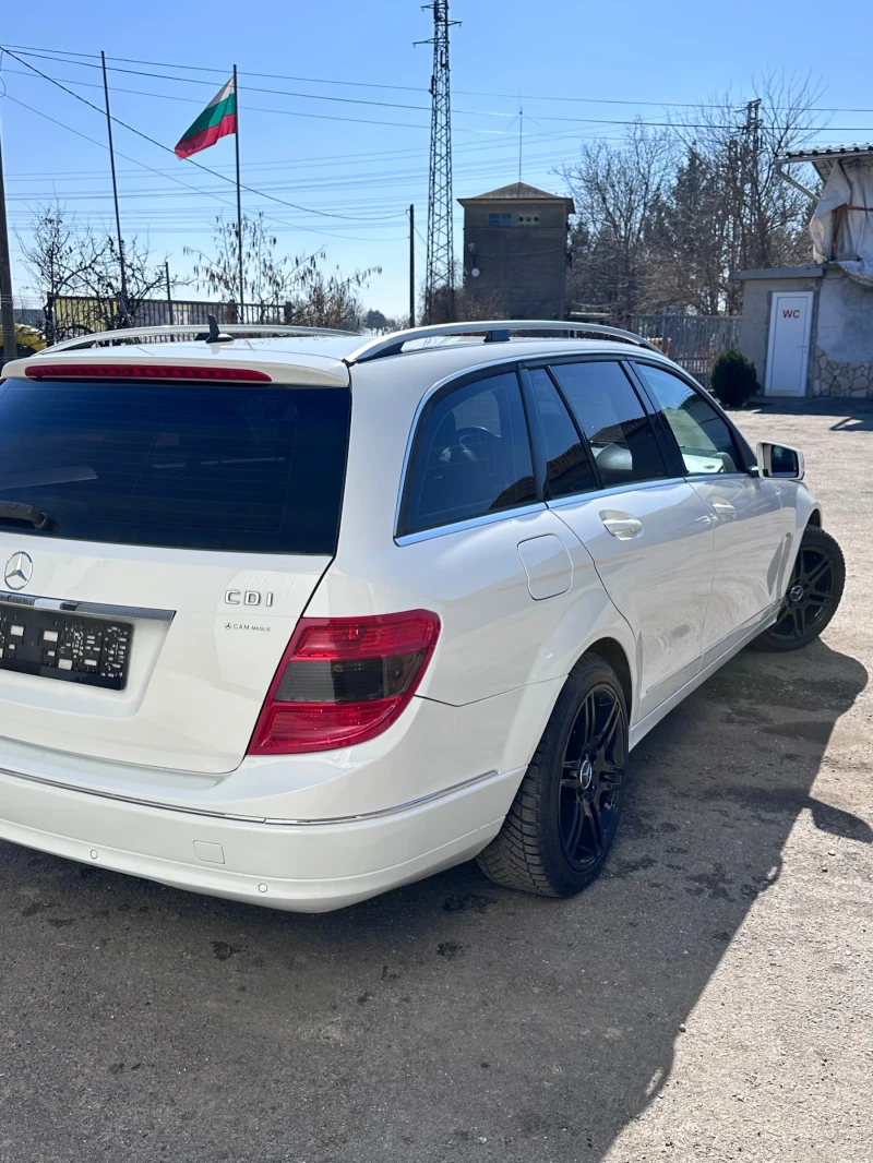 Mercedes-Benz C 220 AMG PACK, снимка 4 - Автомобили и джипове - 49510846