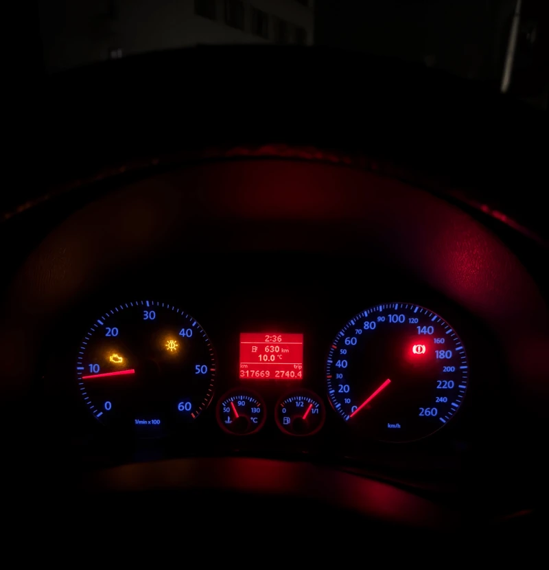 VW Golf, снимка 10 - Автомобили и джипове - 52427975