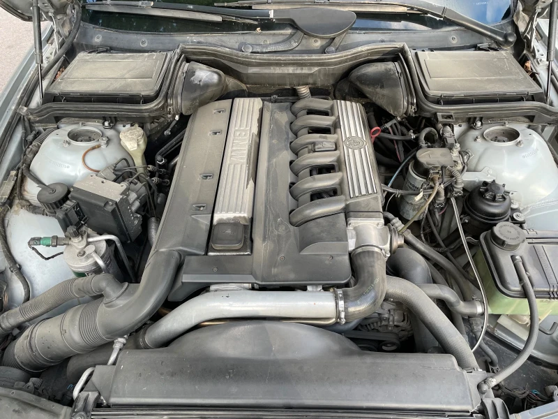 BMW 525 TDS, снимка 2 - Автомобили и джипове - 52477937