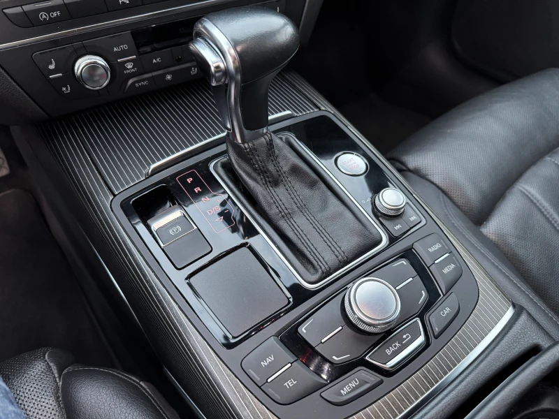 Audi A6 3.0 TDI S-Line/HeadUp/Каско, снимка 16 - Автомобили и джипове - 52652031