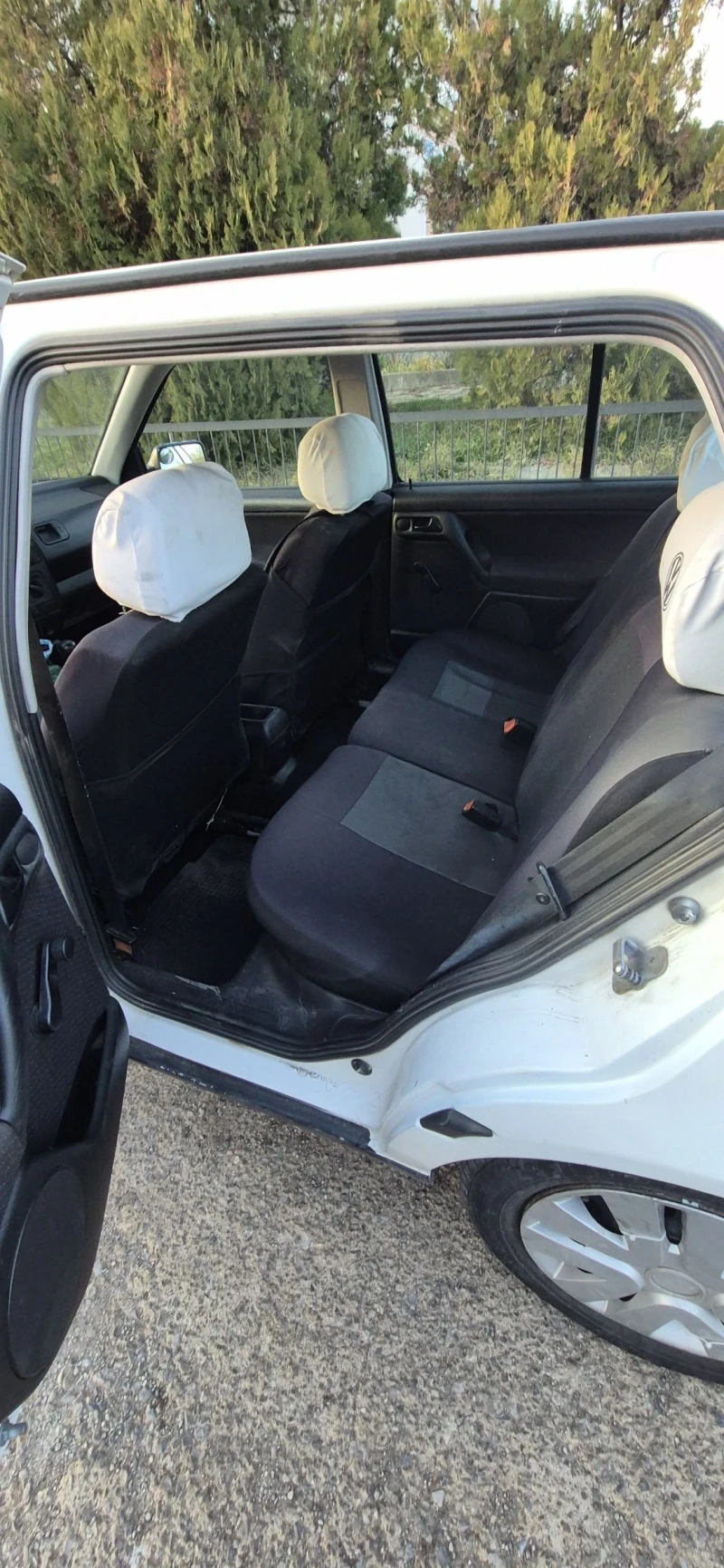 VW Vento, снимка 8 - Автомобили и джипове - 52683973