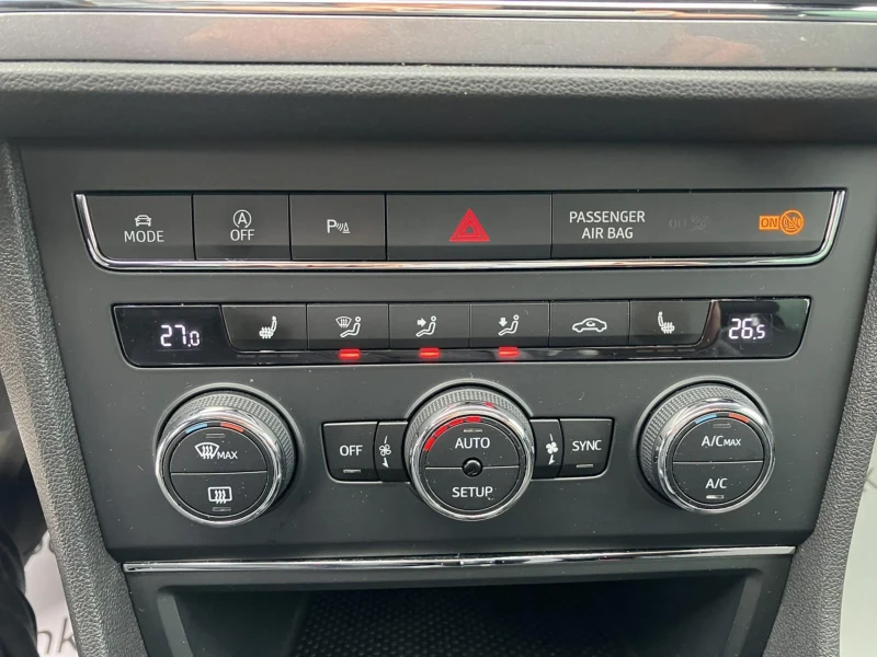 Seat Leon FR/ 2, 0TDI DSG 7 ск. 184к, снимка 15 - Автомобили и джипове - 53044891