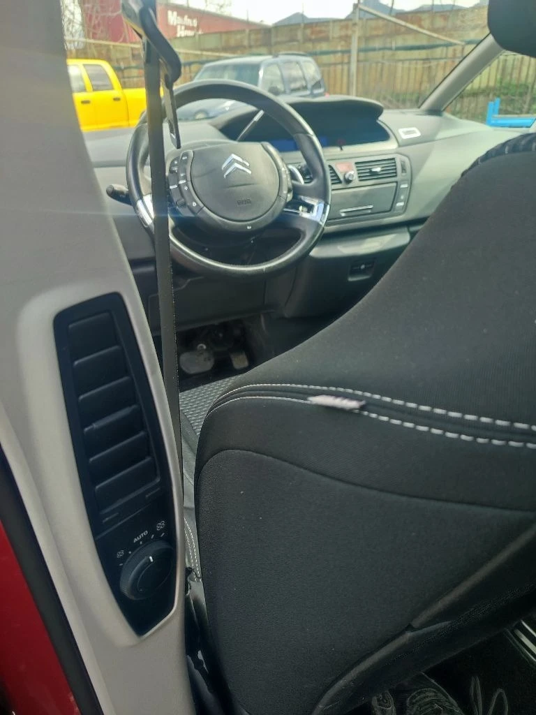 Citroen C4 Picasso 1.6HDI-109кс, снимка 10 - Автомобили и джипове - 47051447