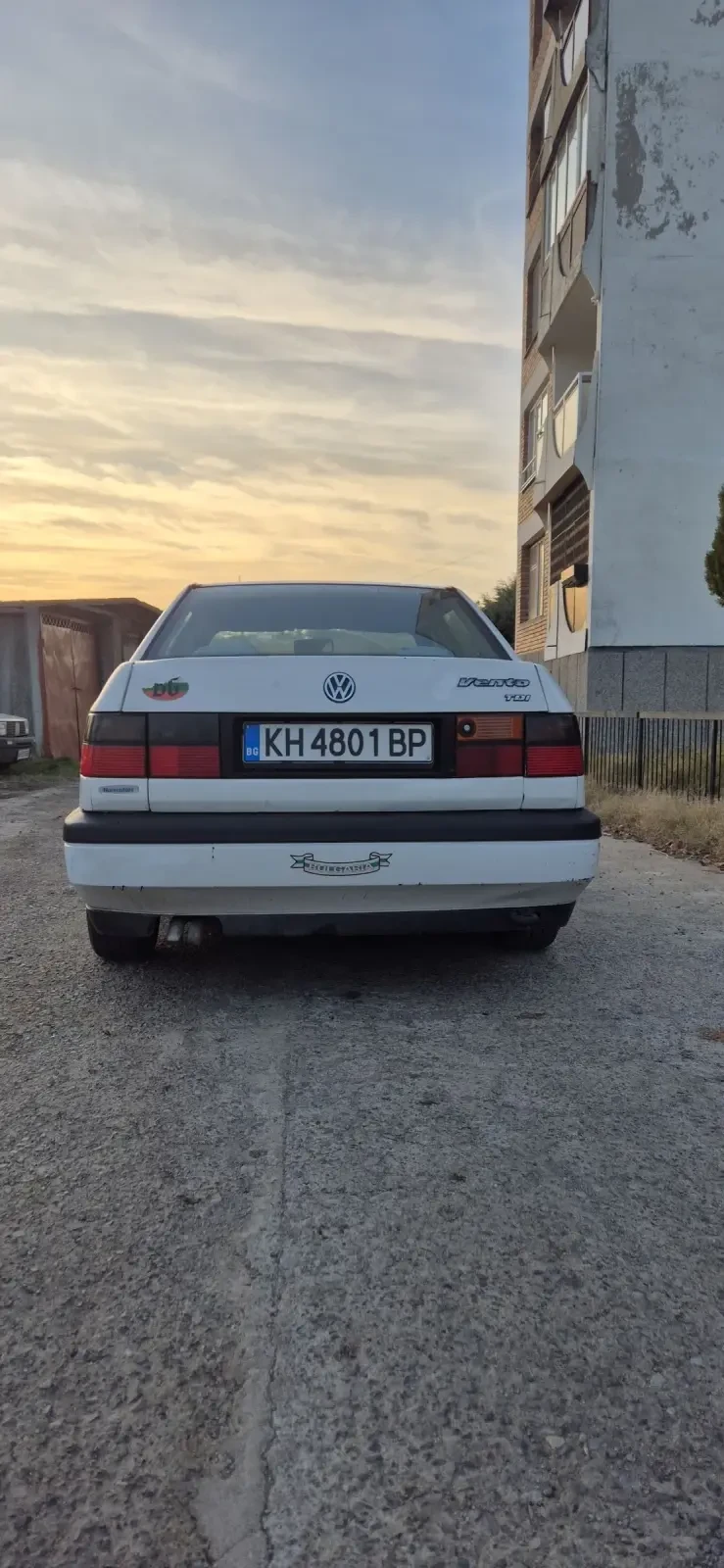 VW Vento, снимка 5 - Автомобили и джипове - 52683973