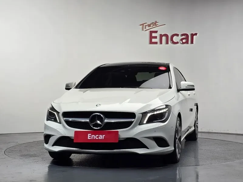 Mercedes-Benz CLA 200 CDI, снимка 3 - Автомобили и джипове - 55096852