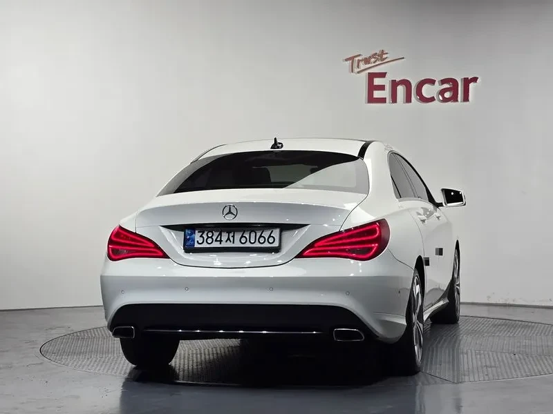 Mercedes-Benz CLA 200 CDI, снимка 4 - Автомобили и джипове - 55096852