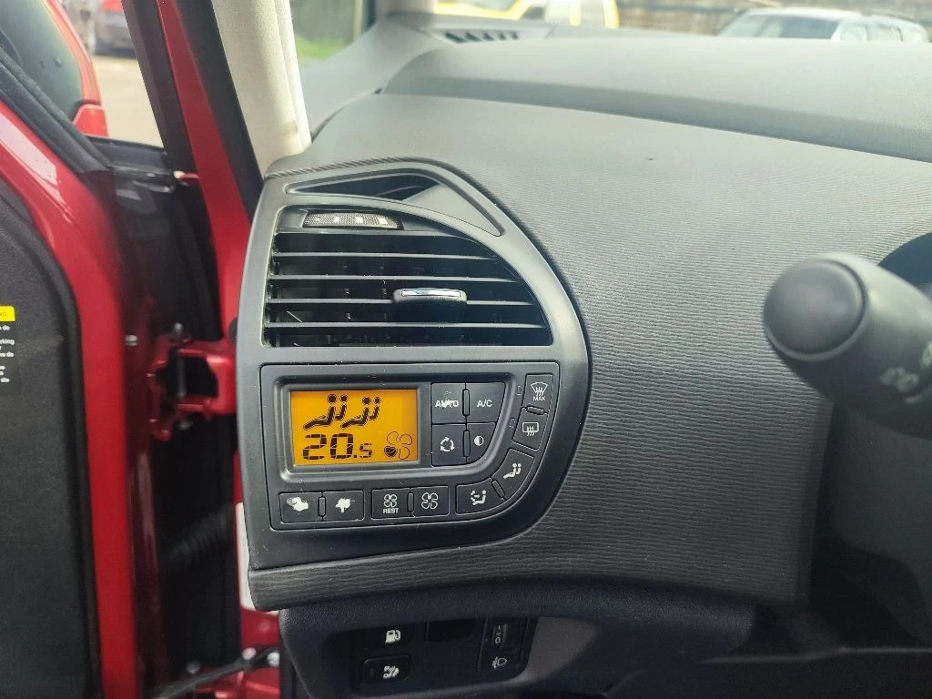 Citroen C4 Picasso 1.6HDI-109кс | Mobile.bg — изображение 11