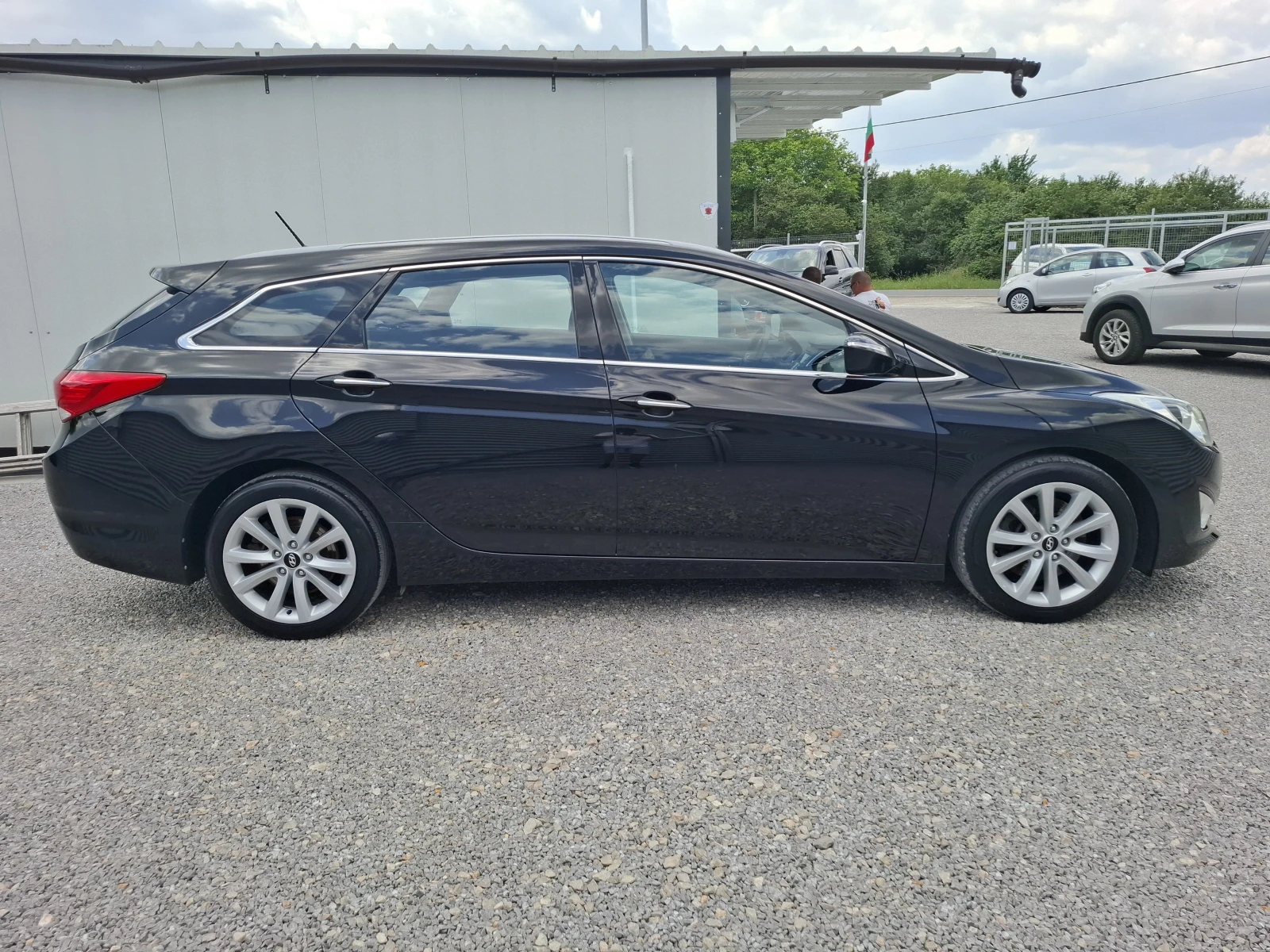 Hyundai I40 1, 7CRDI-136кс.-ТОП СЪСТОЯНИЕ - изображение 4