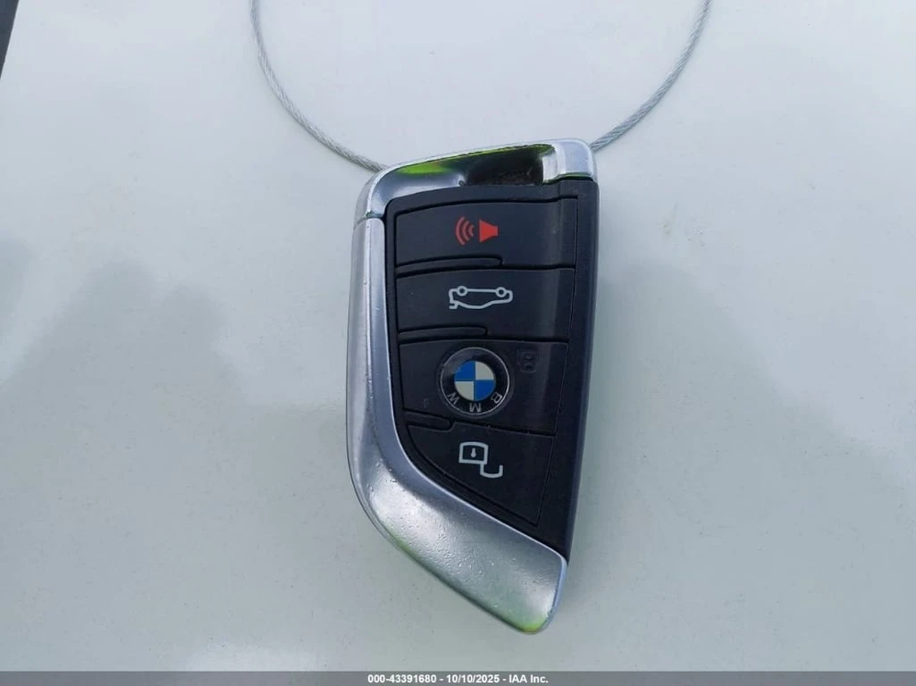 BMW 330 * XDRIVE * CARFAX *    | Mobile.bg   11