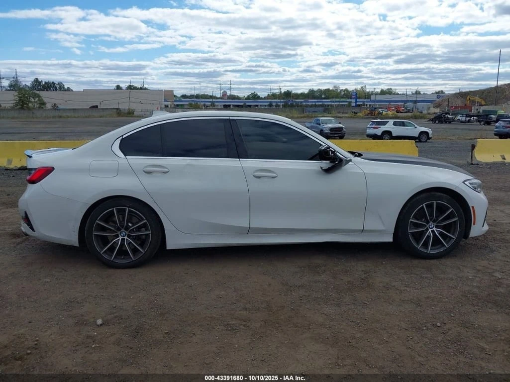 BMW 330 * XDRIVE * CARFAX *    | Mobile.bg   13