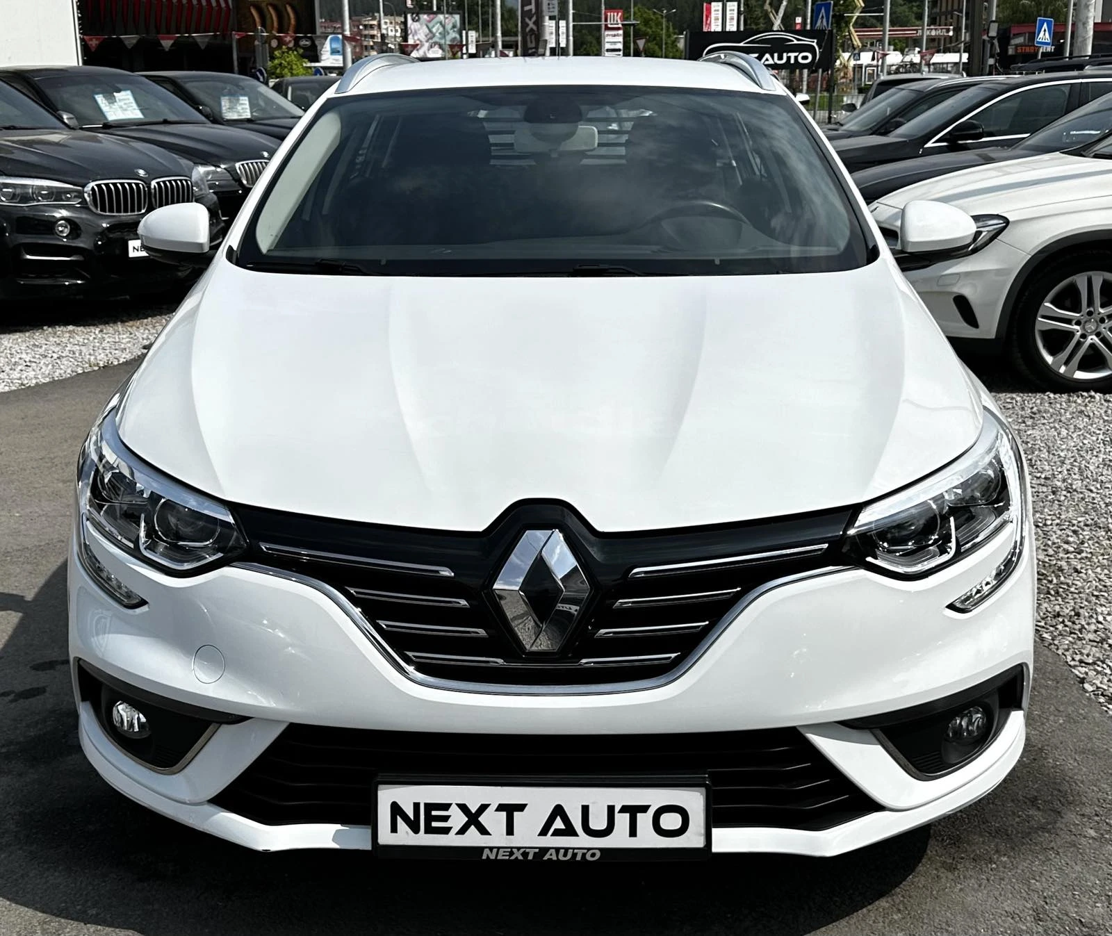 Renault Megane 1.5D 116HP NAVI EURO6 - изображение 2