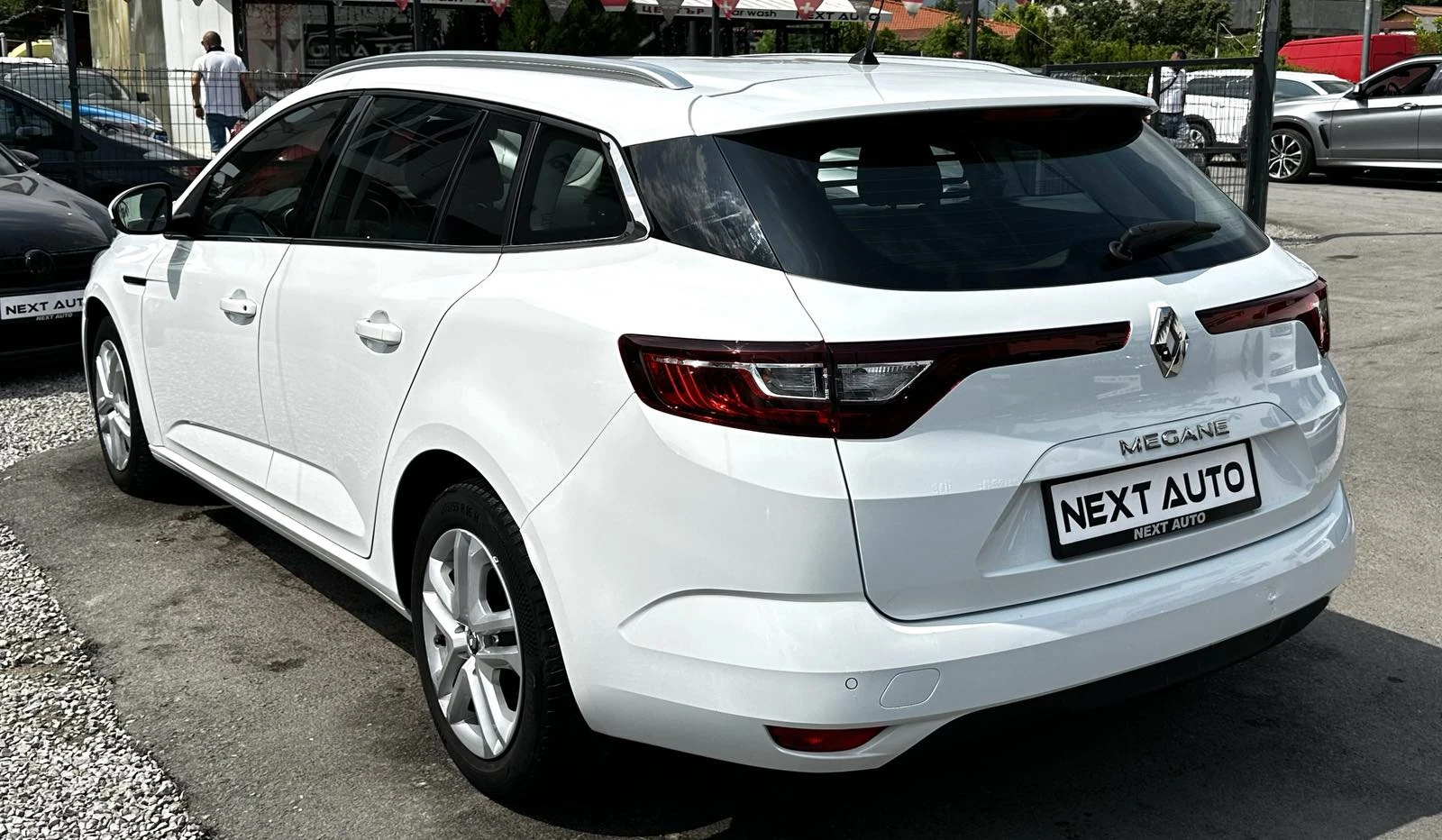 Renault Megane 1.5D 116HP NAVI EURO6 - изображение 7