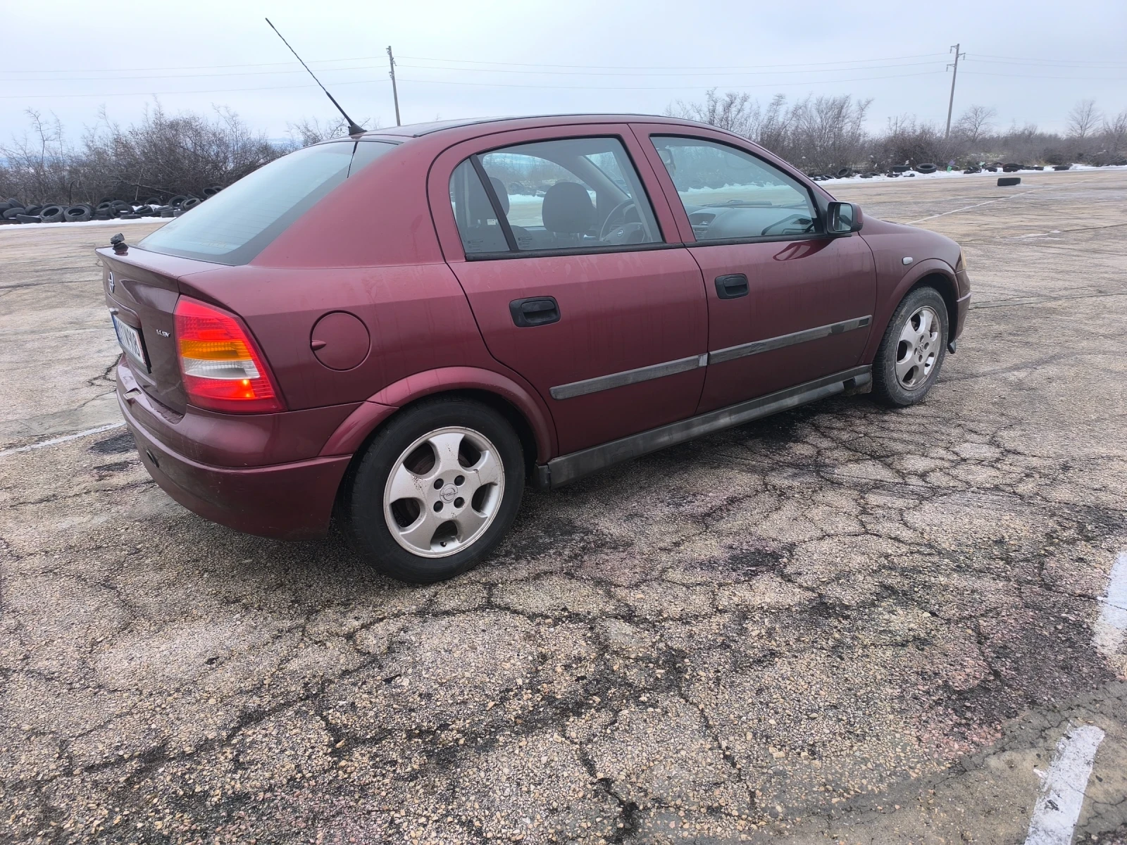 Opel Astra 1.4/90, снимка 4 - Автомобили и джипове - 53715607