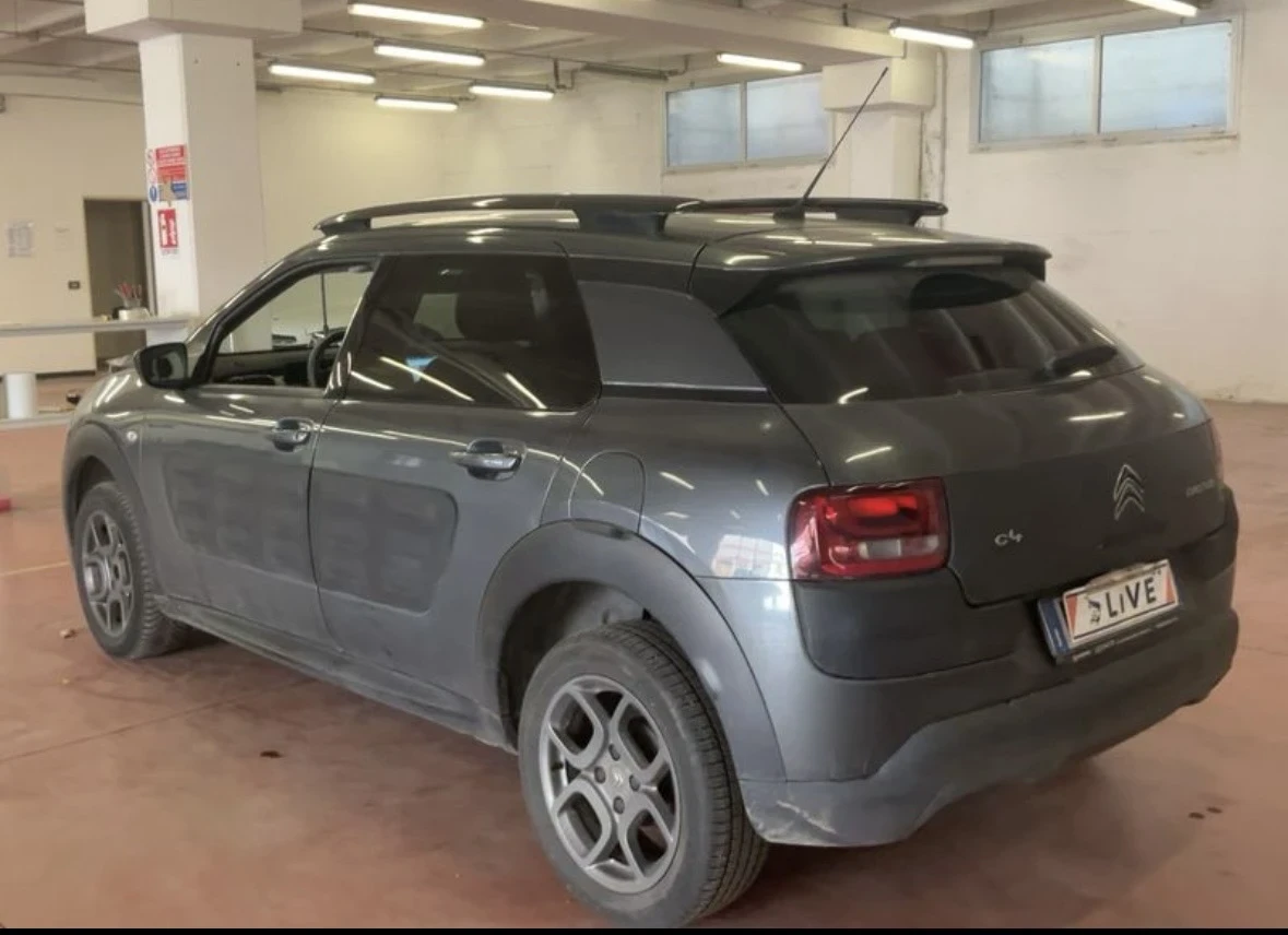 Citroen C4 Cactus 1.6 Blue-HDi Shine , снимка 7 - Автомобили и джипове - 53771796
