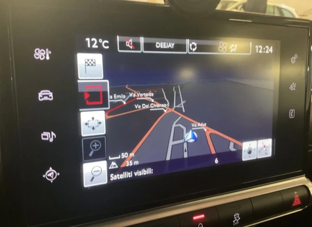 Citroen C4 Cactus 1.6 Blue-HDi Shine , снимка 16 - Автомобили и джипове - 53771796