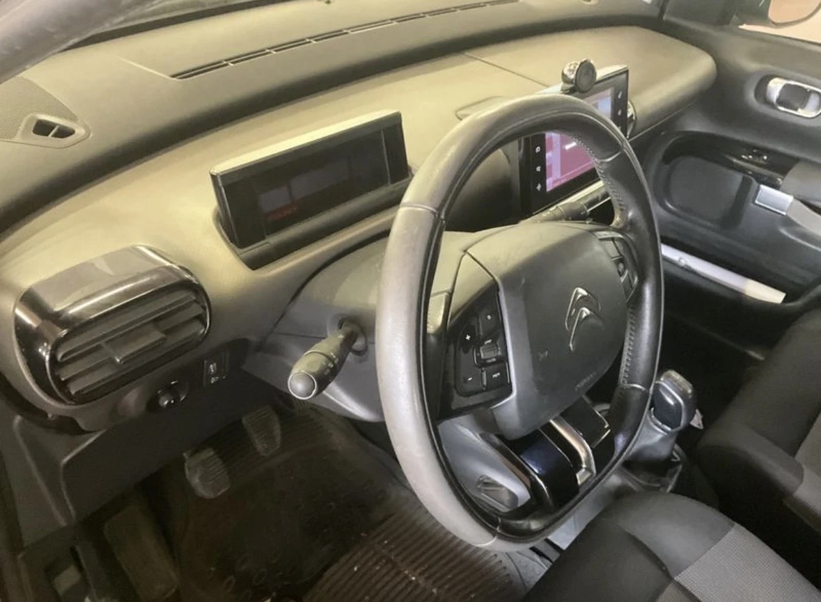 Citroen C4 Cactus 1.6 Blue-HDi Shine , снимка 15 - Автомобили и джипове - 53771796