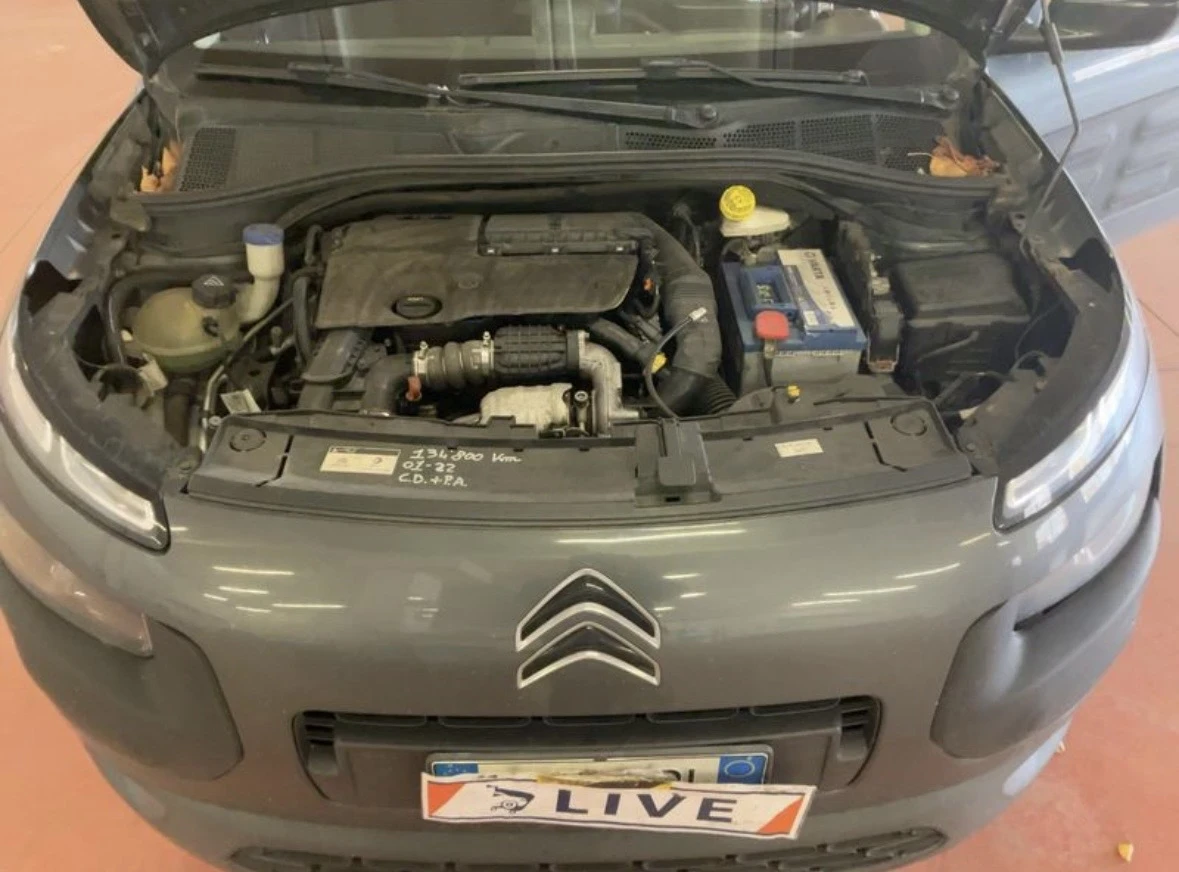 Citroen C4 Cactus 1.6 Blue-HDi Shine , снимка 14 - Автомобили и джипове - 53771796