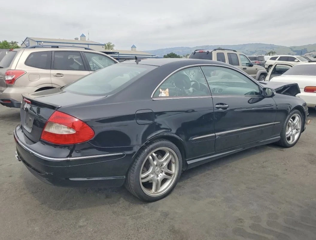 Mercedes-Benz CLK 550 * AMG * ПАМЕТ * ЕЛ САЛОН * ЧЕРЕН САЛОН * , снимка 4 - Автомобили и джипове - 54167292