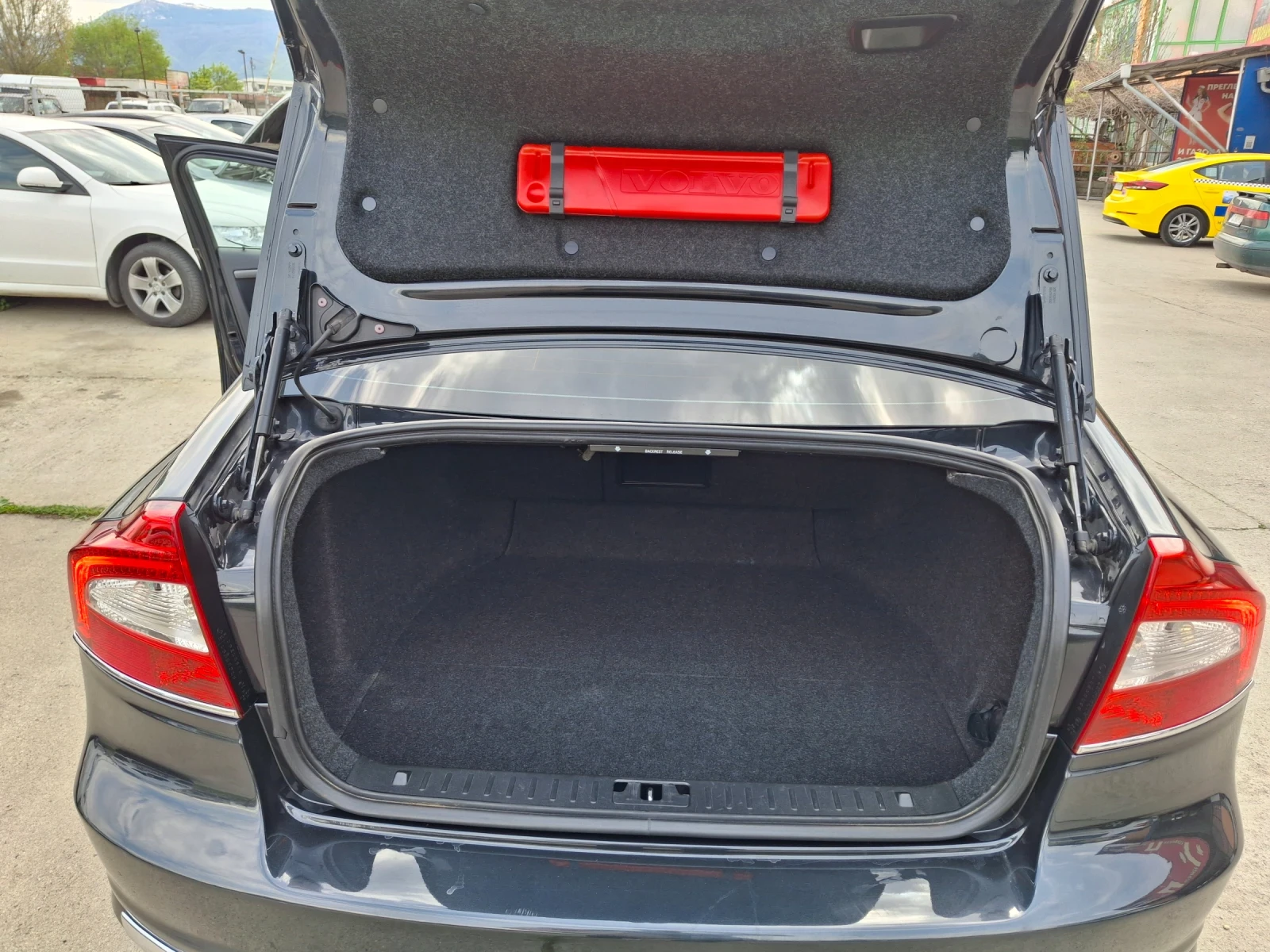 Volvo S80 D5 AWD, снимка 12 - Автомобили и джипове - 54490105