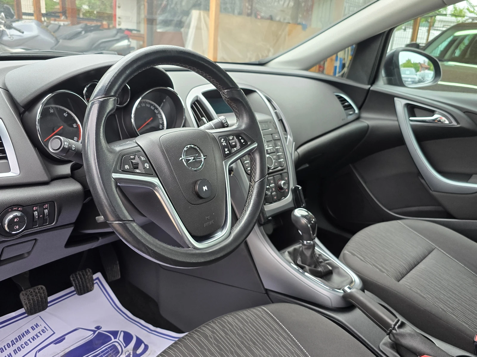 Opel Astra 1.7TDCi/6-ck./Лизинг, снимка 9 - Автомобили и джипове - 54599917