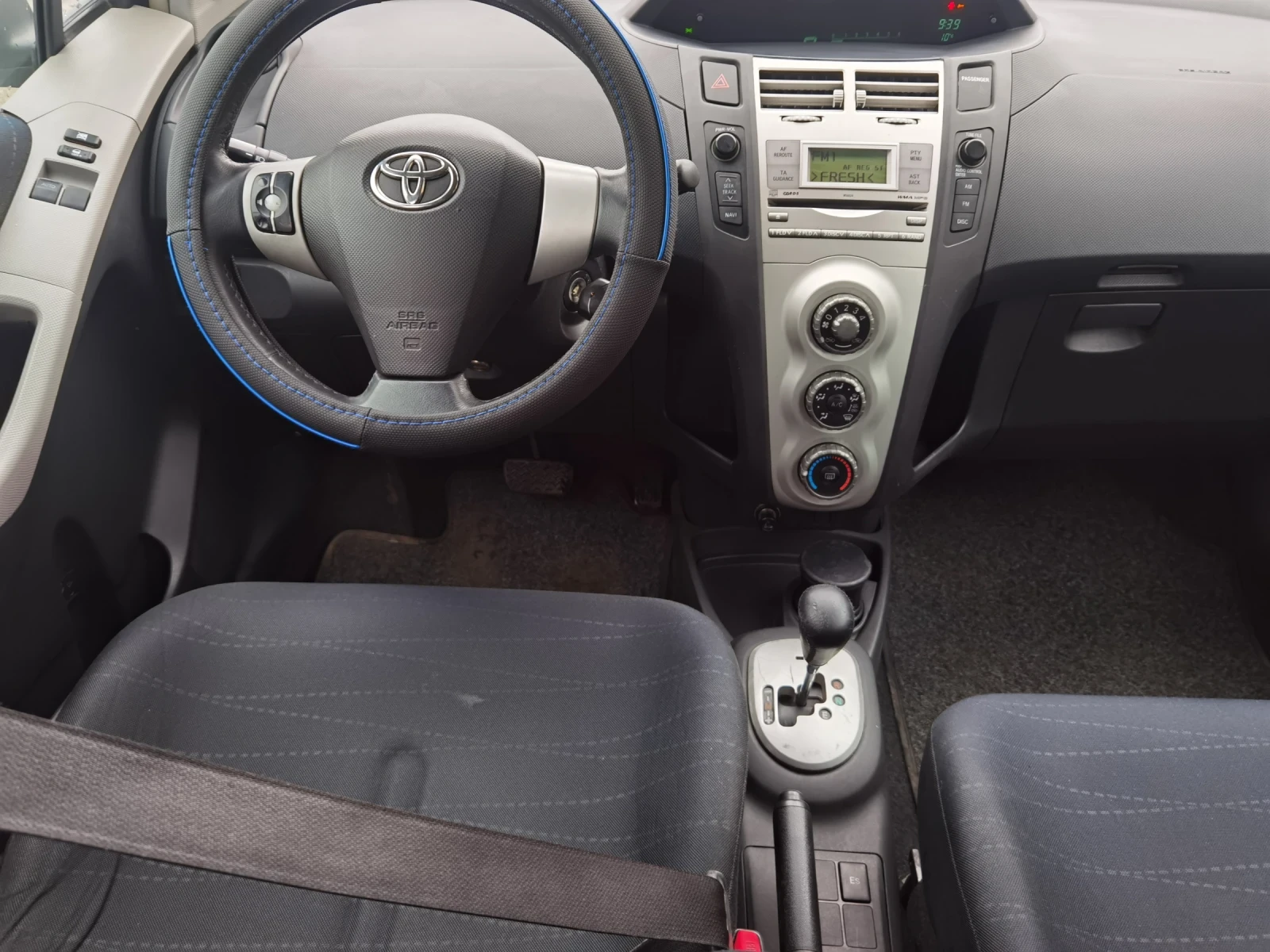 Toyota Yaris, снимка 13 - Автомобили и джипове - 54687945