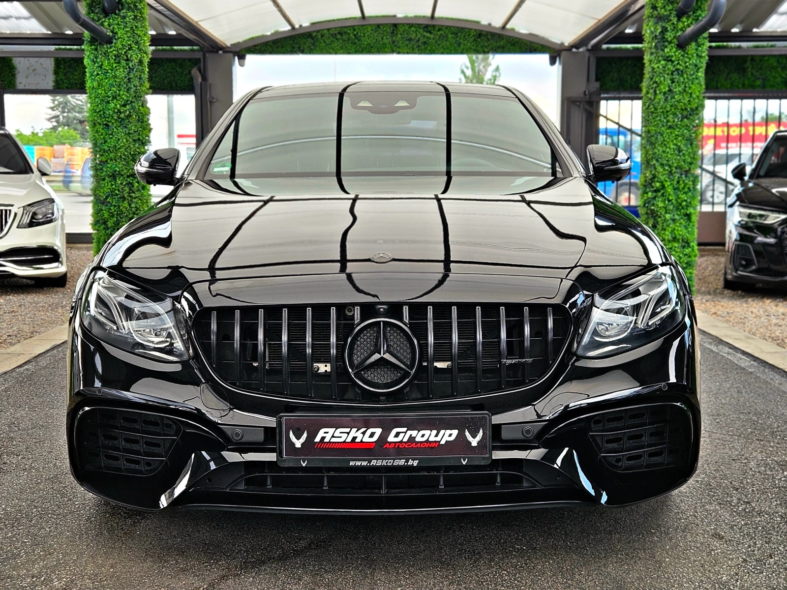 Mercedes-Benz E 220 6.3AMG/4D BURMESTER/360CAM/HUD/ПОДГРЕВ/CAR PLAY/LI, снимка 2 - Автомобили и джипове - 54773811