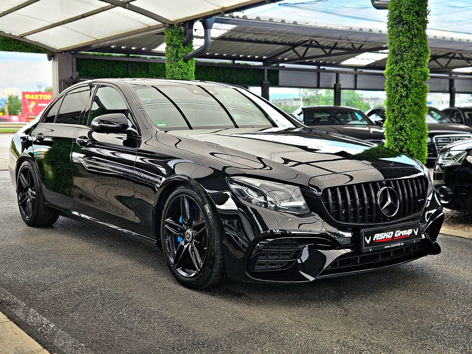 Mercedes-Benz E 220 6.3AMG/4D BURMESTER/360CAM/HUD/ПОДГРЕВ/CAR PLAY/LI, снимка 3 - Автомобили и джипове - 54773811