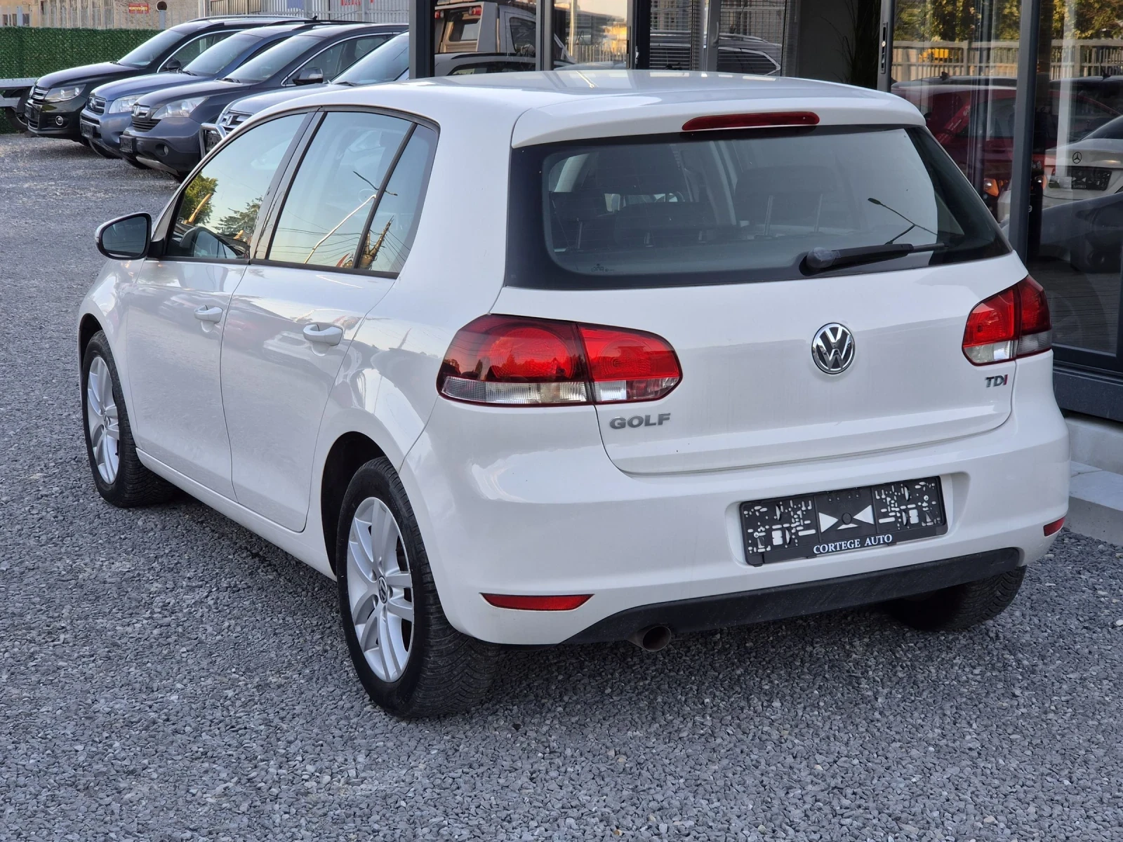 VW Golf 1.6TDI  EURO 5 NAVI, снимка 4 - Автомобили и джипове - 54974850