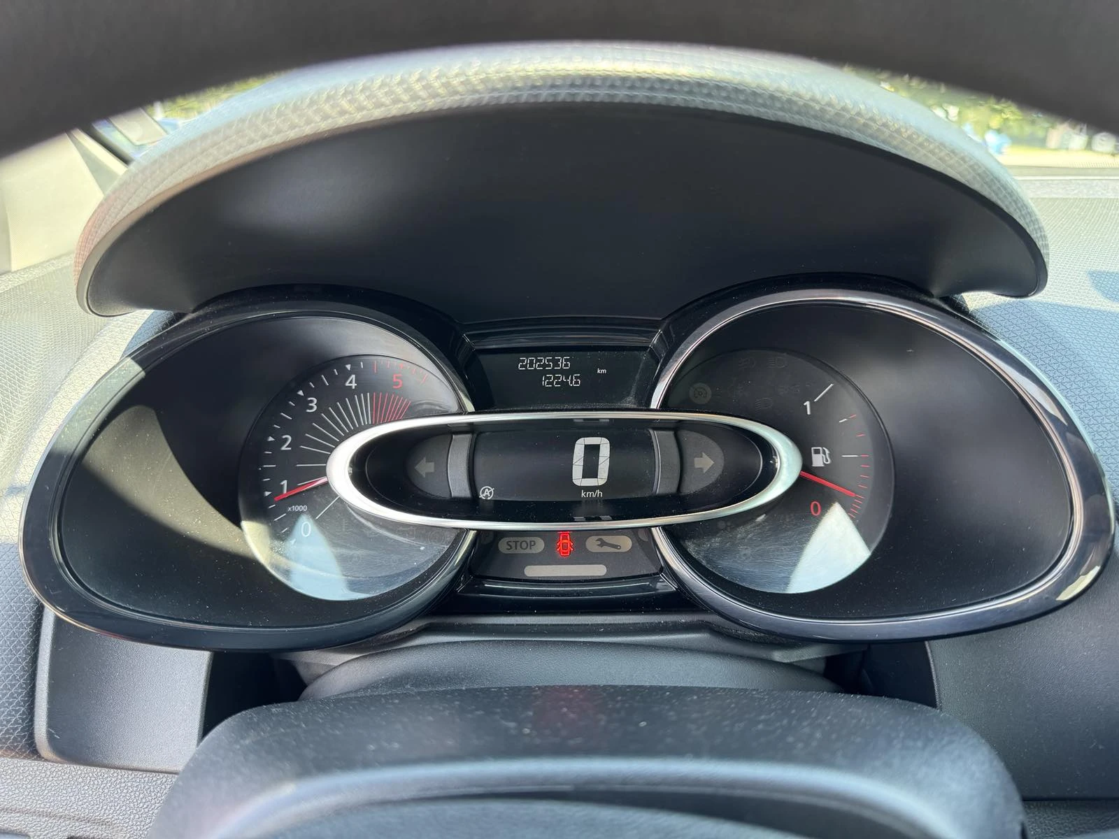 Renault Clio 1.5 DCi 90k.c., снимка 15 - Автомобили и джипове - 54998453