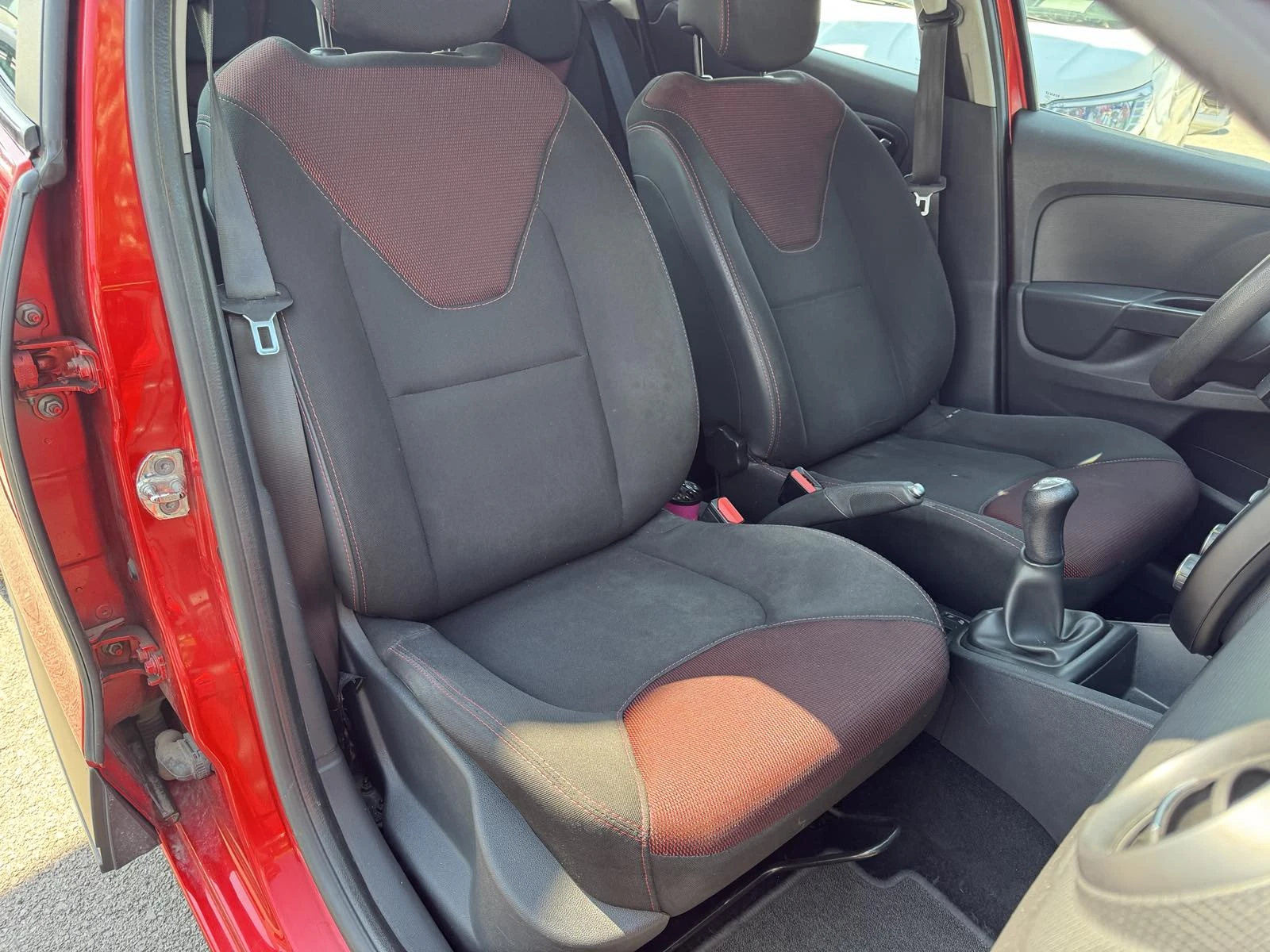 Renault Clio 1.5 DCi 90k.c., снимка 9 - Автомобили и джипове - 54998453