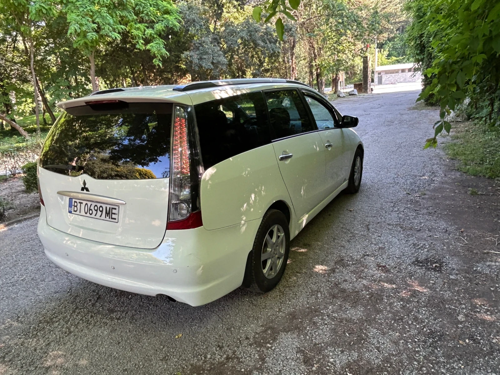 Mitsubishi Grandis 2.0 disel 140 кс 7 местен, снимка 5 - Автомобили и джипове - 55158293