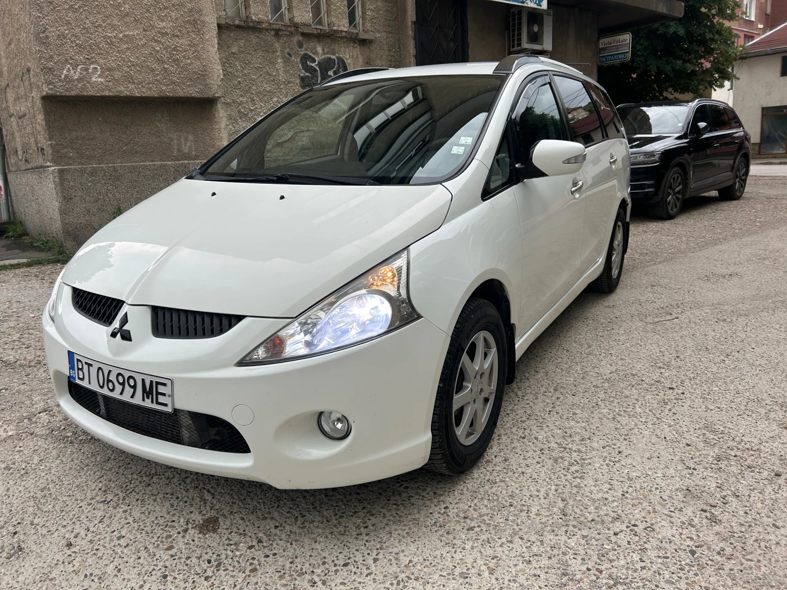 Mitsubishi Grandis 2.0 disel 140 кс 7 местен