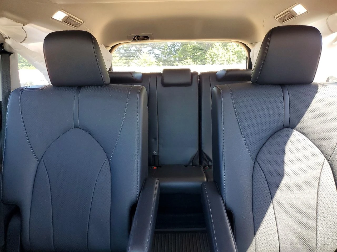 Toyota Grand Highlander 2.4l Limited, снимка 10 - Автомобили и джипове - 55382183
