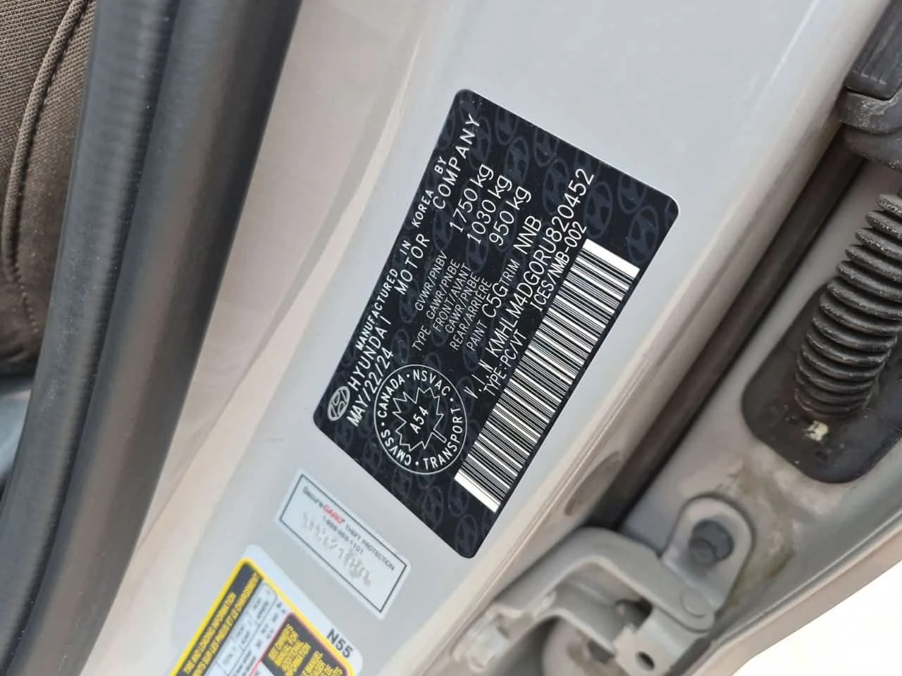 Hyundai Elantra ESSENTIAL * CARFAX * БЕЗ ПЪРВОНАЧАЛНА ВНОСКА, снимка 14 - Автомобили и джипове - 55475222