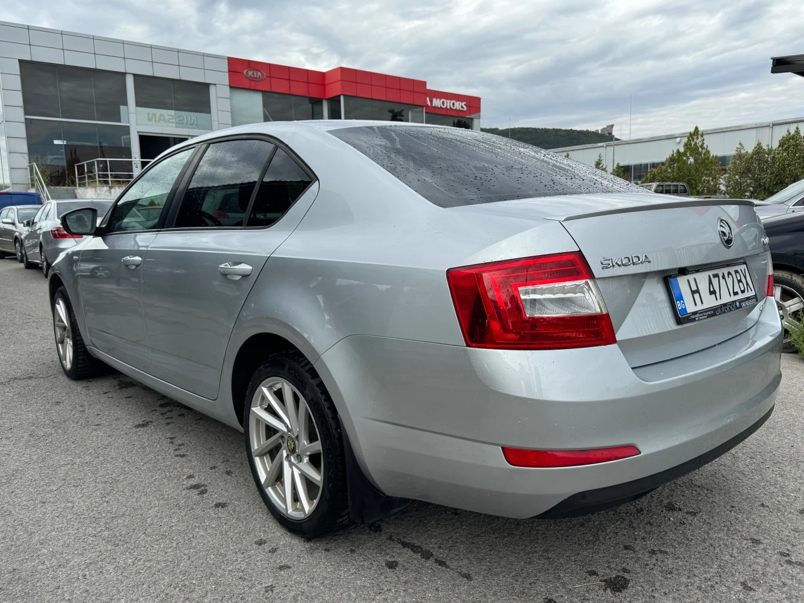 Skoda Octavia 2.0TDI 4x4 DSG, снимка 6 - Автомобили и джипове - 55948856