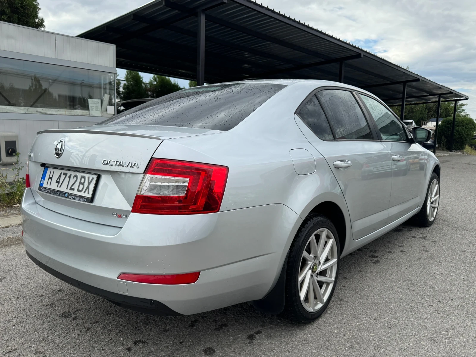Skoda Octavia 2.0TDI 4x4 DSG, снимка 4 - Автомобили и джипове - 55948856