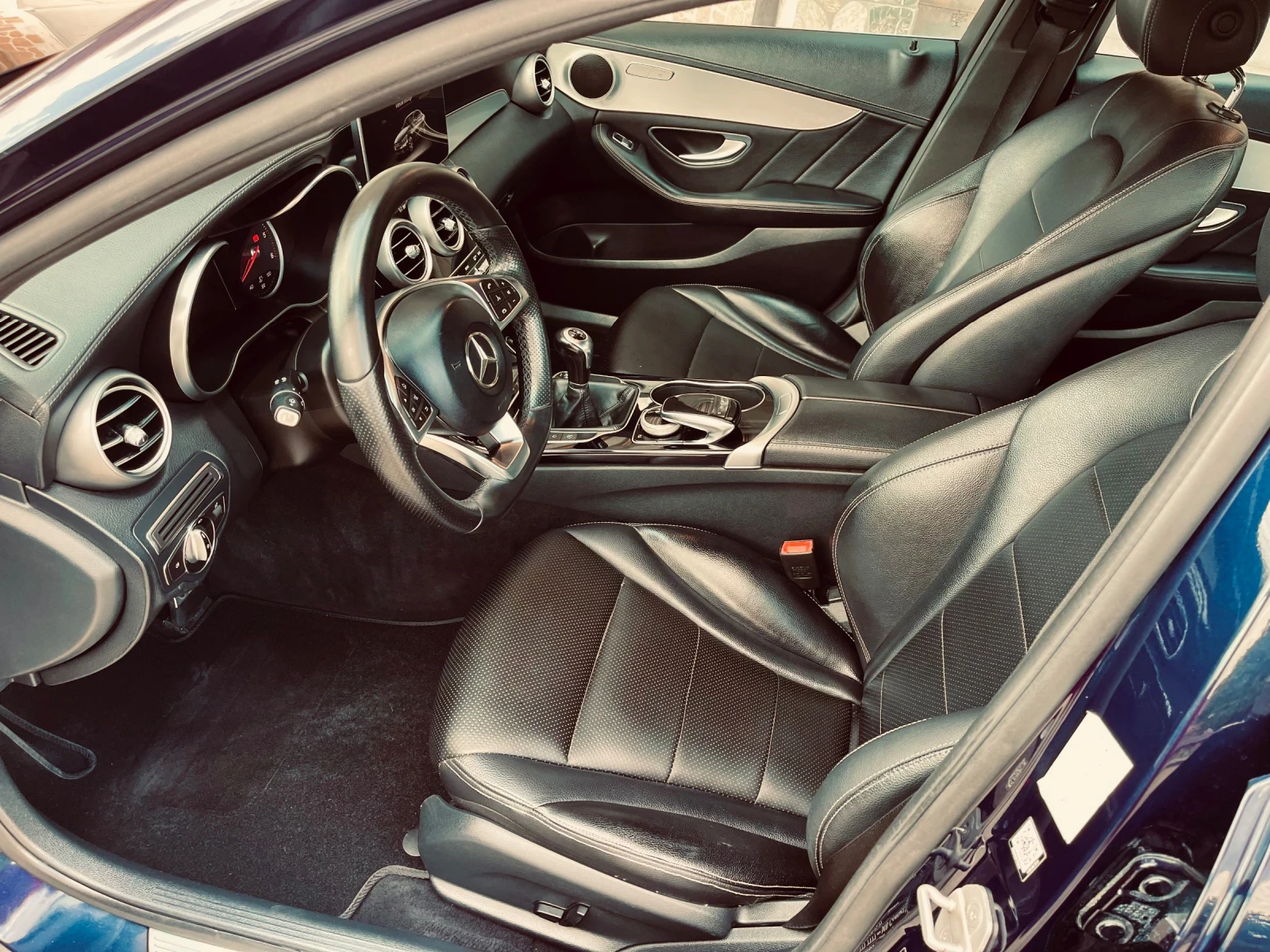 Mercedes-Benz C 220 AMG LINE. LED. , снимка 10 - Автомобили и джипове - 56012190