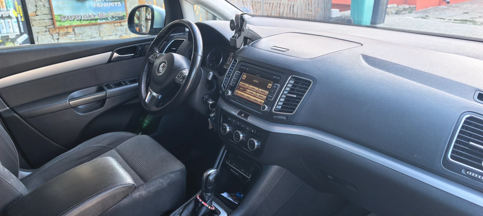 VW Sharan, снимка 9 - Автомобили и джипове - 56296122