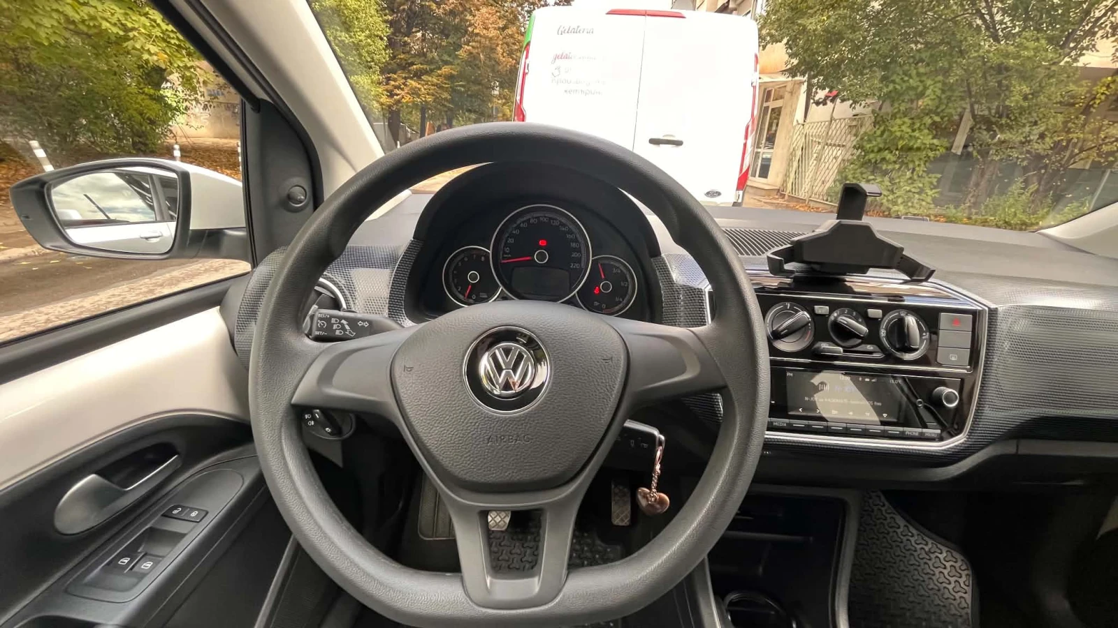 VW Up Move Up!, снимка 10 - Автомобили и джипове - 56542482