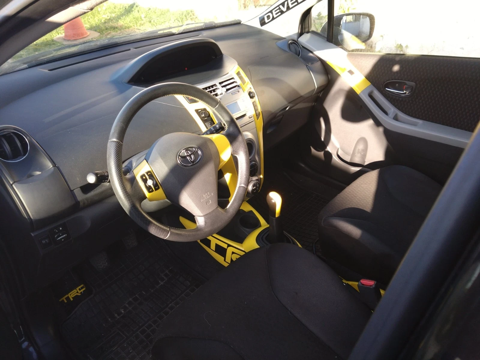 Toyota Yaris, снимка 6 - Автомобили и джипове - 56609242