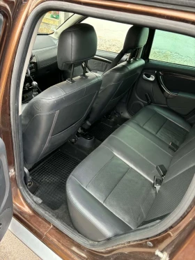 Dacia Duster 1.5dCI, ОБСЛУЖЕНА 1ви собственик , всичко платено, снимка 11