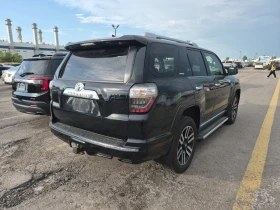 Toyota 4runner LIMITED * 4WD * 2022 * CARFAX * 7 МЕСТЕН * , снимка 3