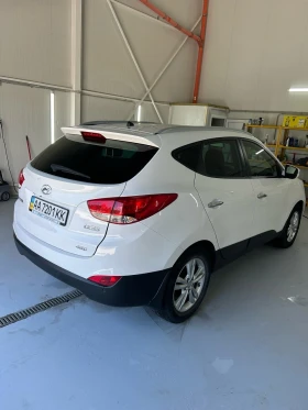 Hyundai IX35 2.0 бензин автомат 4х4, снимка 3