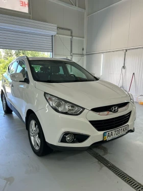 Hyundai IX35 2.0 бензин автомат 4х4, снимка 2